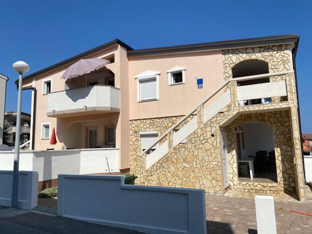 Apartmani Darija Вир Екстериор снимка