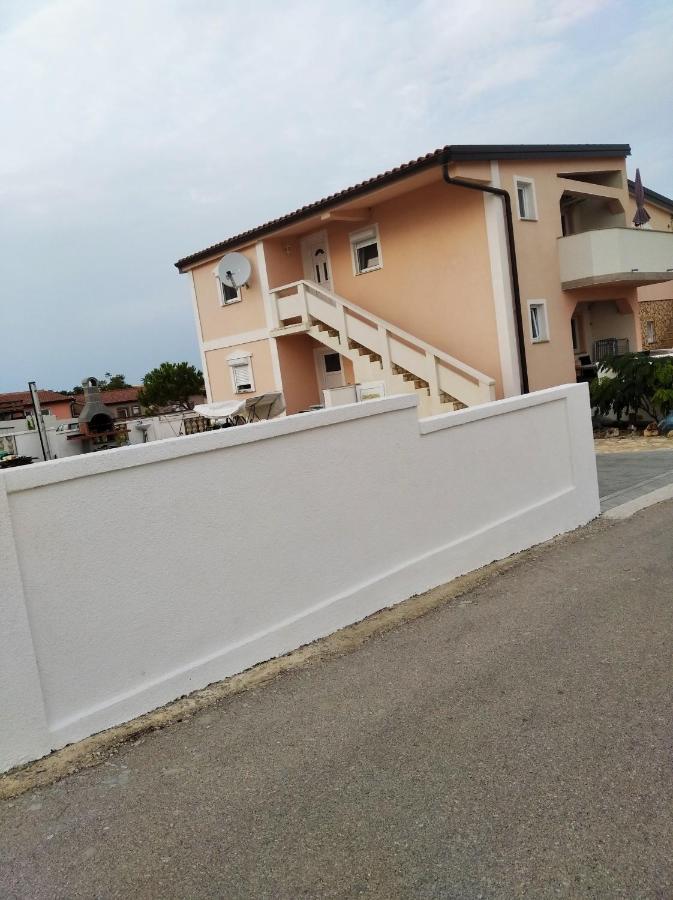 Apartmani Darija Вир Екстериор снимка